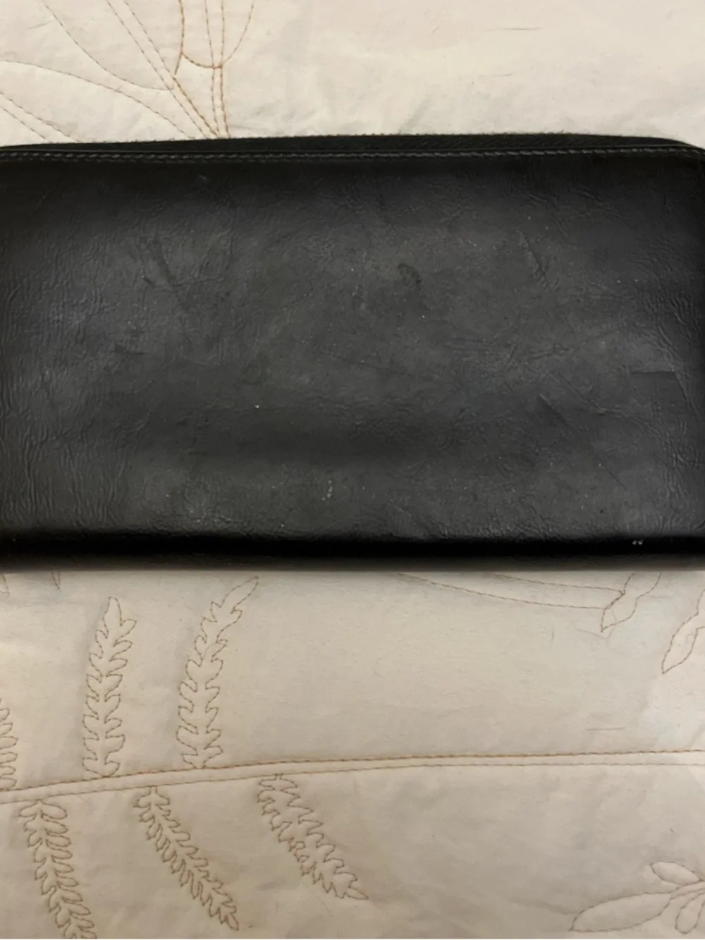 Yves Saint Laurent Black Leather Zip Wallet with Gold Hardware - Picture 2 of 5